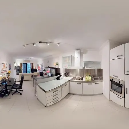 Spinola Bay, St Julians - Prime Seafront Location Apartment