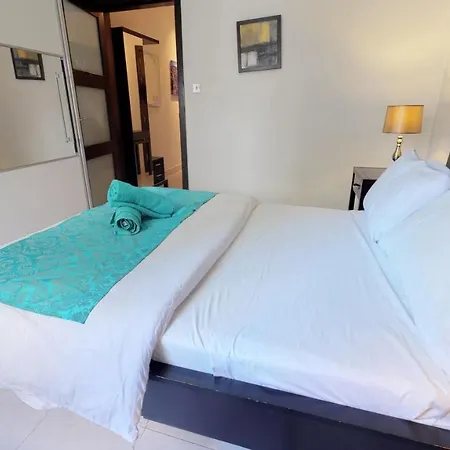 Spinola Bay, St Julians - Prime Seafront Location Apartment